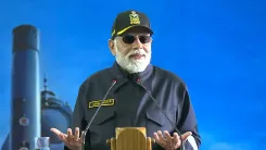 क्या पीएम मोदी ने जवानों के साथ आईएनएस विक्रांत पर दीपावली मनाई?