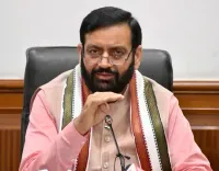 Install rooftop solar plants on all government buildings: Haryana CM 