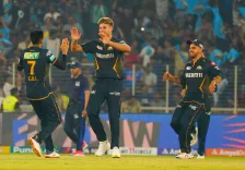 आईपीएल 2026: सीएसके ने स्पेंसर जॉनसन को नाथन एलिस की जगह लिया