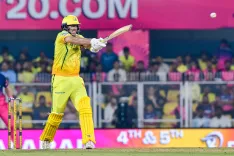 आईपीएल 2026: जेमी ओवरटन ने धोनी का रिकॉर्ड तोड़ा, बल्लेबाजी में किया अद्वितीय प्रदर्शन