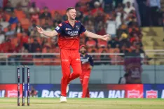 आरसीबी की आईपीएल 2026 में सफलता का रहस्य: जोश हेजलवुड की भूमिका पर फाफ डू प्लेसिस की राय