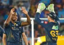 आईपीएल 2026: रबाडा की पावरप्ले में शानदार गेंदबाज़ी, क्या बनेगा नया रिकॉर्ड?