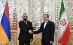 Iran's Pezeshkian, Araghchi vow to defend national interests amid US tensions
