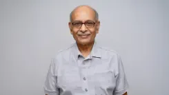 'इसीलिए तो रची गई थी सृष्टि...' जीवन के संघर्षों को सुरों में पिरोने वाले कवि दिनेश कुमार शुक्ल