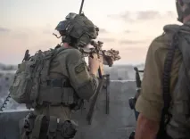 <b>इजरायल का दावा: गाज़ा में हमास के दस हथियारबंद लड़ाकों को समाप्त किया</b>