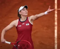 Rybakina powers past Eala 6-4, 6-3 to reach Italian Open last 16