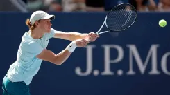 Sinner equals Djokovic's Masters streak, breaches Italian Open QF