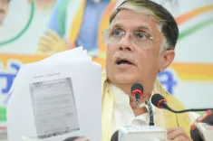 क्या खून और पानी एक साथ नहीं बह सकते तो भारत-पाकिस्तान में क्रिकेट कैसे?