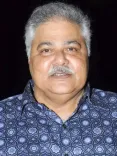 क्या शाहरुख खान को हंसते देख सतीश शाह आग बबूला हो गए थे?