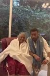 Jackie Shroff reunites with veteran actress Shubha Khote, revisits classic cinema