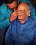 Jackie Shroff honours Achyut Potdar, wishes Gulzar on 92nd birthday