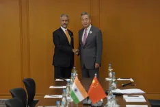 Jaishankar Meets Wang Yi in Manila, Flags Trade and Border Ties