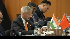 Jaishankar meets Wang Yi in Manila for bilateral talks