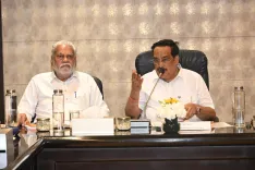 Jal Shakti Minister Paatil Meets Gujarat MPs on JJM Upkeep
