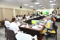 Jal Shakti Minister Paatil Meets Haryana MPs on JJM 2.0