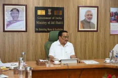 Jal Shakti Minister Paatil Reviews JJM Progress in Delhi
