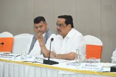 Jal Shakti Minister Paatil Reviews JJM Progress with MP MPs
