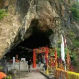 जम्मू-कश्मीर की रहस्यमय शिवखोड़ी गुफा: जहां महादेव की कृपा आज भी बरसती है