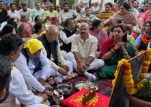 क्या जम्मू-कश्मीर में भाजपा नेताओं ने दीपावली समारोह का आयोजन किया?