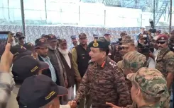सेनाध्यक्ष जनरल धीरज सेठ ने नियंत्रण रेखा के पास चिनार कोर का दौरा किया, 'ऑपरेशन दृष्टि 2026' का लिया जायजा