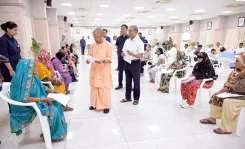 जनता दर्शन में CM योगी ने अयोध्या की बीमार बहन को तुरंत लोहिया अस्पताल में भर्ती कराया