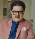 क्या अशोक पंडित ने जान्हवी कपूर की तारीफ की है?