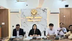 जेवर एयरपोर्ट लोकार्पण की तैयारियां तेज, जिलाधिकारी ने किया स्थलीय निरीक्षण और की समीक्षा बैठक