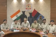 झारखंड में राहुल दुबे गैंग के दो आरोपी हथियारों सहित गिरफ्तार, पुलिस ने की बड़ी कार्रवाई