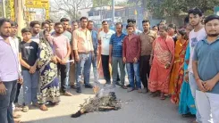 झारखंड: जामताड़ा सदर अस्पताल में इलाज की कमी से बच्चे की दुखद मौत पर प्रदर्शन