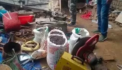 गोड्डा में अवैध गन फैक्ट्री का भंडाफोड़, आरटीआई एक्टिविस्ट पवन तुरी मुख्य आरोपी — हथियार लेकर फरार