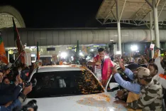 नितिन नवीन का झारखंड दौरा: राहुल गांधी पर अराजकता फैलाने का आरोप, 24 अक्टूबर से BJP प्रदेश कार्यसमिति बैठक