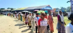 खूंटी में स्कूल प्राचार्य फादर बेनेदिक्त बारला पर जानलेवा हमले के खिलाफ मौन जुलूस, न्याय की मांग