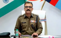 क्या झारखंड में 30 आईपीएस अधिकारियों का तबादला हुआ?