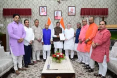 झारखंड उत्पाद सिपाही परीक्षा में पेपर लीक: भाजपा ने राज्यपाल से की सीबीआई जांच की मांग