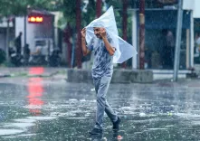 J&K snowfall forecast: Higher reaches to see snow, plains to get rain till Oct 15