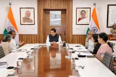 Joshi meets TN minister, reviews KMS 2025-26 paddy procurement target
