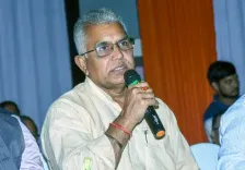 Jadavpur University clashes: Bengal minister warns of 'surgical strikes' if anti-national slogans raised again