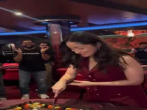 क्या यामी गौतम ने अपने बर्थडे का जश्न काम के बीच मनाया?