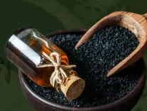 क्या कलौंजी को रसोई का सामान्य मसाला समझना सही है, यह कमजोर याददाश्त और झड़ते बालों के लिए फायदेमंद कैसे है?