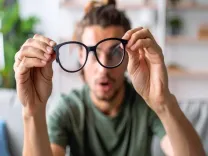 कमजोर हो रही हैं आंखें? इन आयुर्वेदिक नेत्र व्यायामों से बढ़ाएं रोशनी