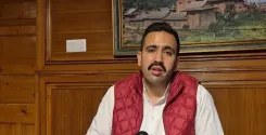 विक्रमादित्य सिंह का कंगना रनौत को जवाब: 'पहले जानकारी लें, फिर बयानबाजी करें' — विधवा-अनाथ सेस विवाद