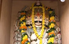 कानपुर के दशानन मंदिर में दशहरे पर होती है रावण की पूजा, साल में सिर्फ एक दिन खुलते हैं कपाट
