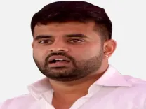 प्रज्वल रेवन्ना के पास जेल में मिला फोन, CCB की छापेमारी में परप्पना अग्रहारा जेल का असिस्टेंट सुपरिटेंडेंट सस्पेंड