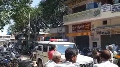 चिक्कबल्लापुर: वरिष्ठ अधिवक्ता सनकी वेंकटरमणप्पा पर चाकू से हमला, हालत गंभीर