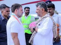 Karnataka Congress leaders see off Rahul Gandhi, private chat with Shivakumar sparks speculation