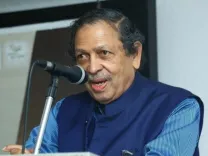 Why Did Congress Criticize Former Lokayukta Santosh Hegde's Remarks on Banning Parties?