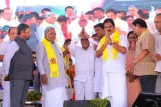 What is the latest development in the Karnataka leadership tussle?