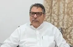 क्या करूर हिंसा के लिए 'हीरो-वर्शिप' की संस्कृति जिम्मेदार है? - डॉ. सतीश पूनिया