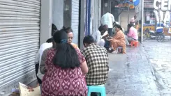 करवा चौथ 2026: लाजपत नगर में मेहंदी के लिए सुबह से कतारें, महिलाओं में उत्साह चरम पर