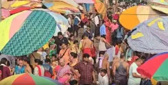 क्या काशी में श्रद्धालुओं की भीड़ ने गंगा स्नान और बाबा विश्वनाथ के दर्शन का आनंद लिया?
